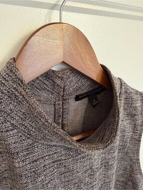 Banana Republic Heather Gray Sleeveless Mock Neck Top, Small Petite